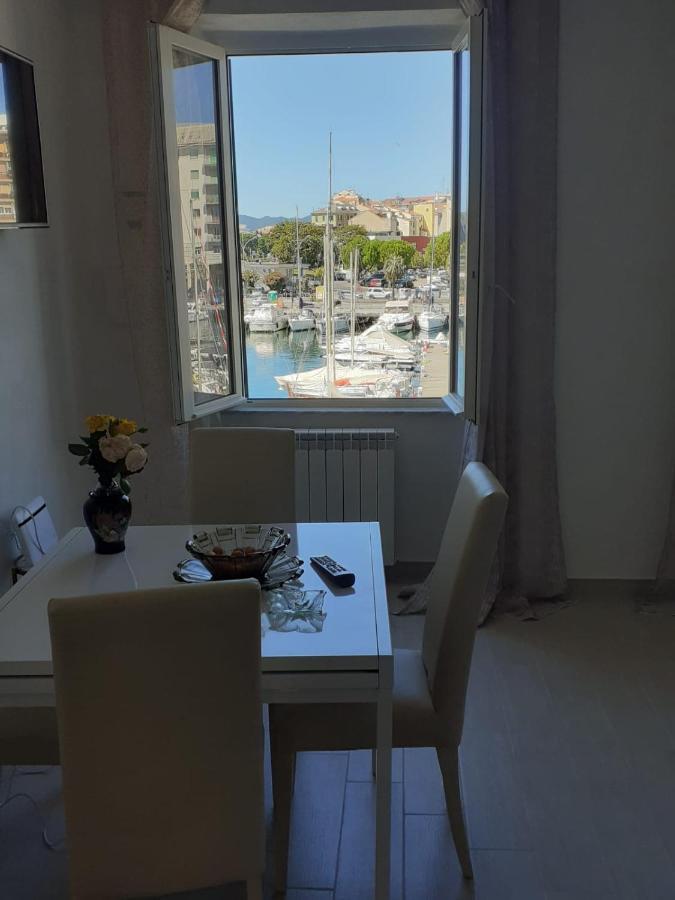 Casa Del Porto Apartment Savona Bagian luar foto