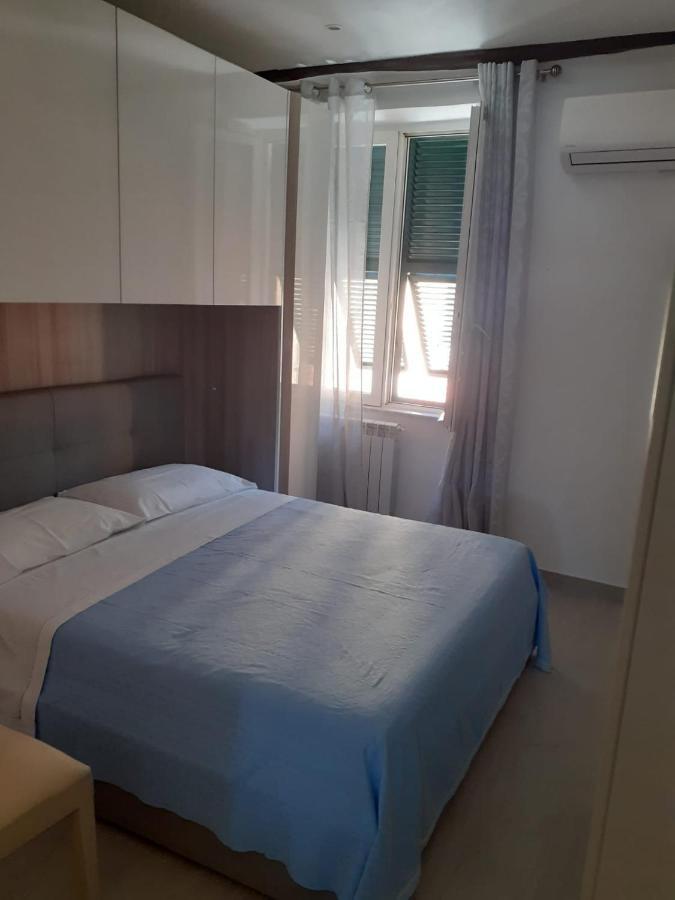 Casa Del Porto Apartment Savona Bagian luar foto